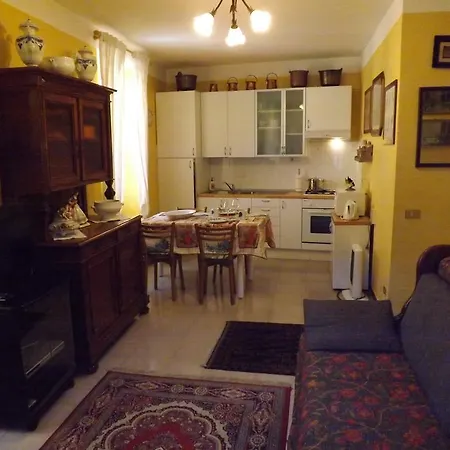 Maria's House Historic Centre * ורנה