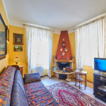 דירה Maria's House Historic Centre ורנה